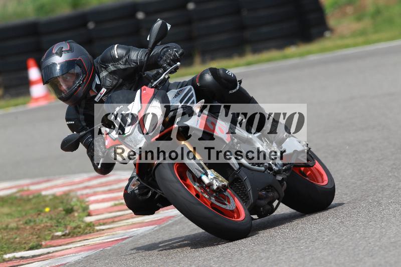 Archiv-2022/13 25.04.2022 Plüss Moto Sport ADR/Freies Fahren/96